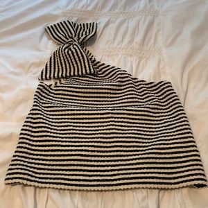 Beautiful one shoulder top by Club Monaco